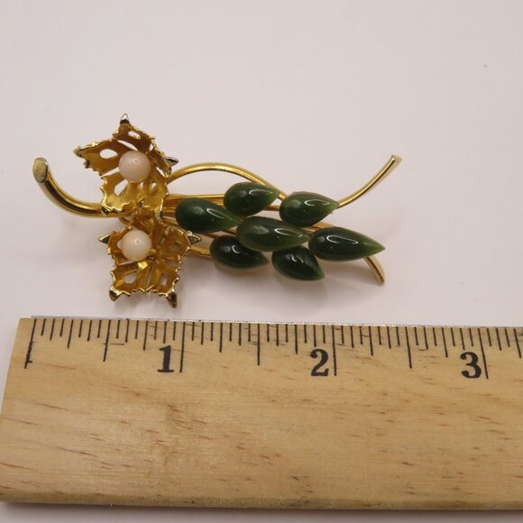 Jade Gold Tone Vintage Brooch - Picture 5 of 5